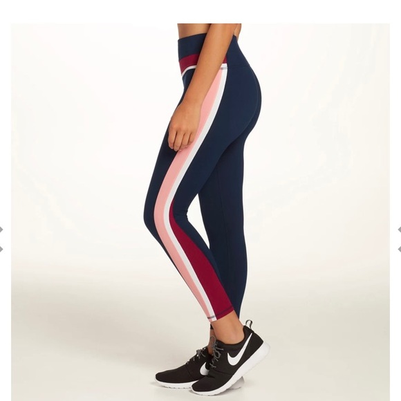 NWT High Rise 7/8 Leggings - Picture 2 of 7